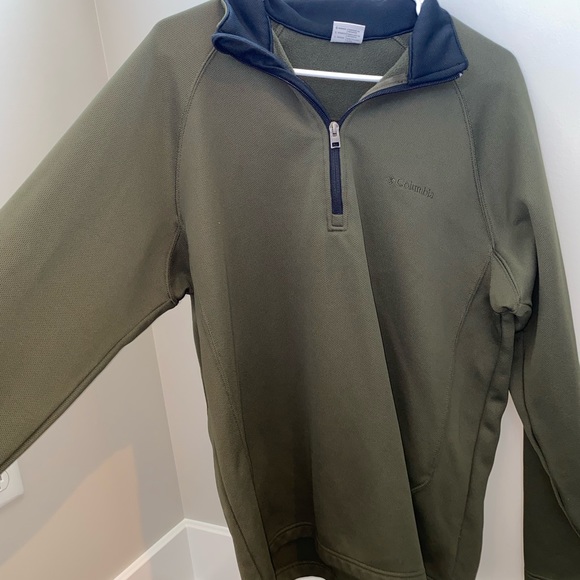 Columbia Quarter Zip - Picture 2 of 5